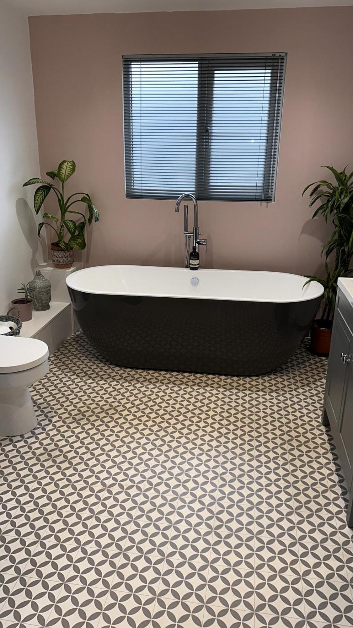 Modern Harrogate House Sleeps 10, Cinema Room & Hot Tub Екстериор снимка